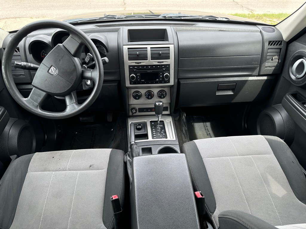 2008 Dodge Nitro Image 9