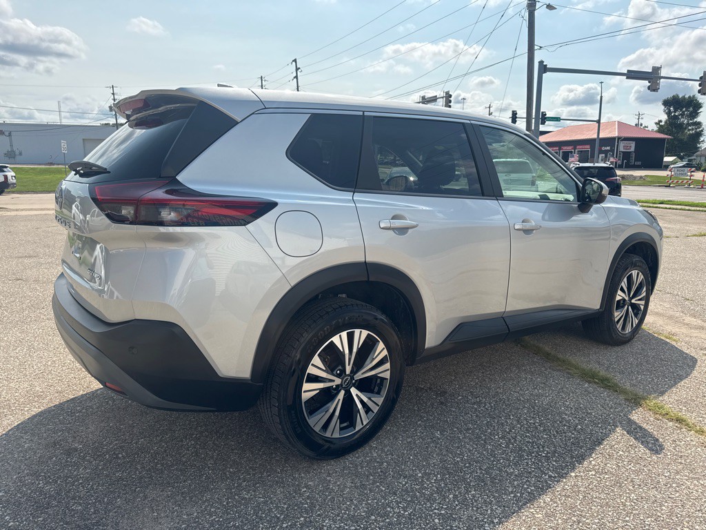 2023 Nissan Rogue Image 3