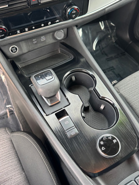 2023 Nissan Rogue Image 11