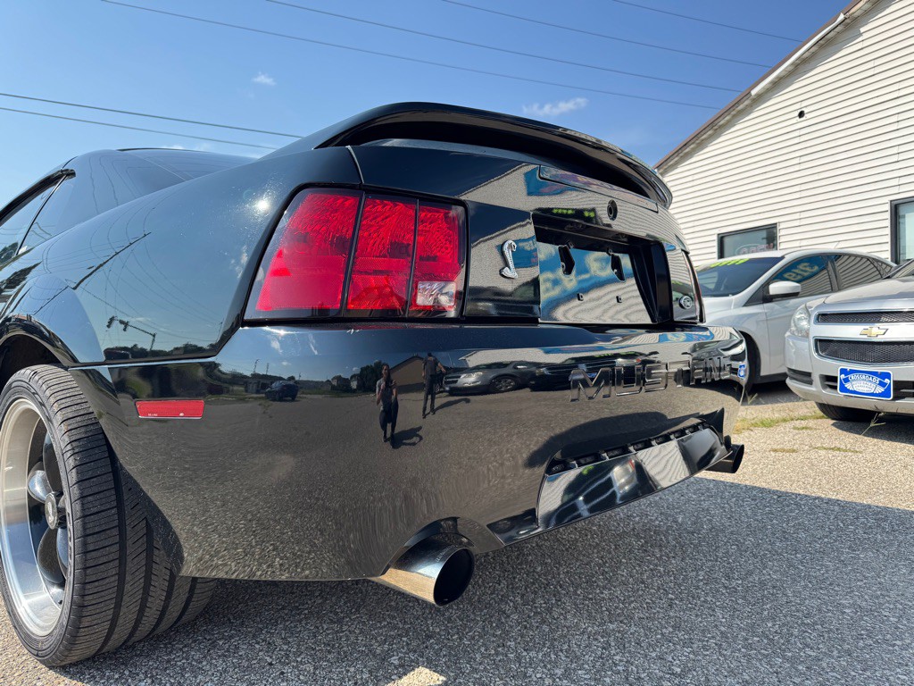 2000 Ford Mustang Image 8
