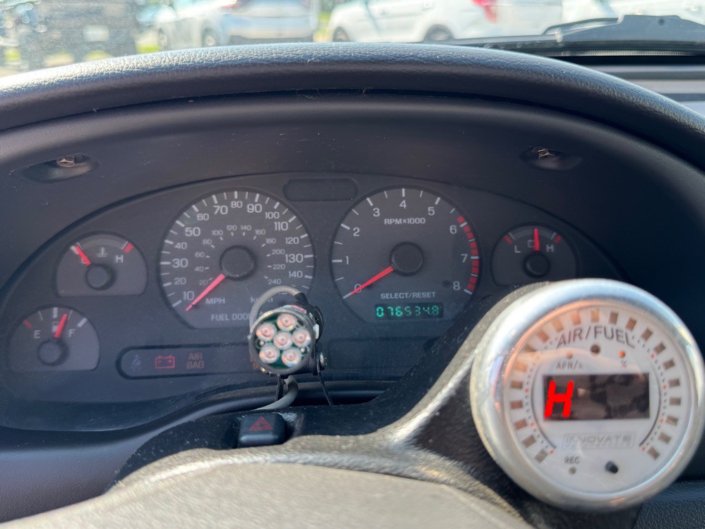 2000 Ford Mustang Image 11