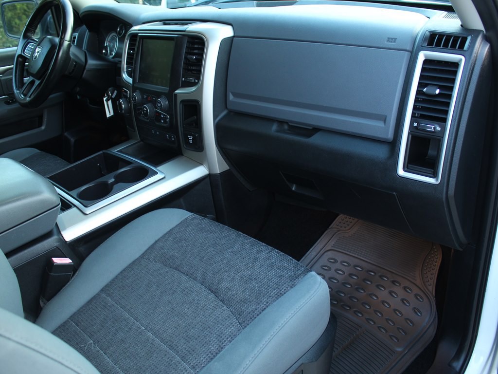 2015 RAM 1500 Image 13