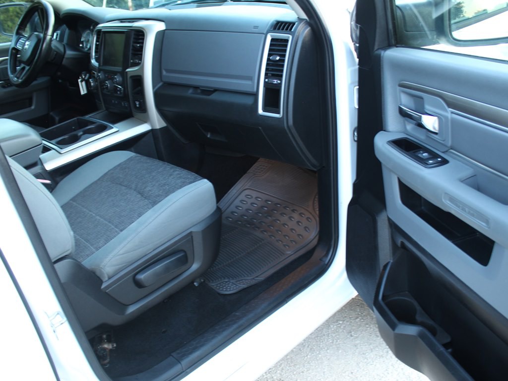 2015 RAM 1500 Image 19