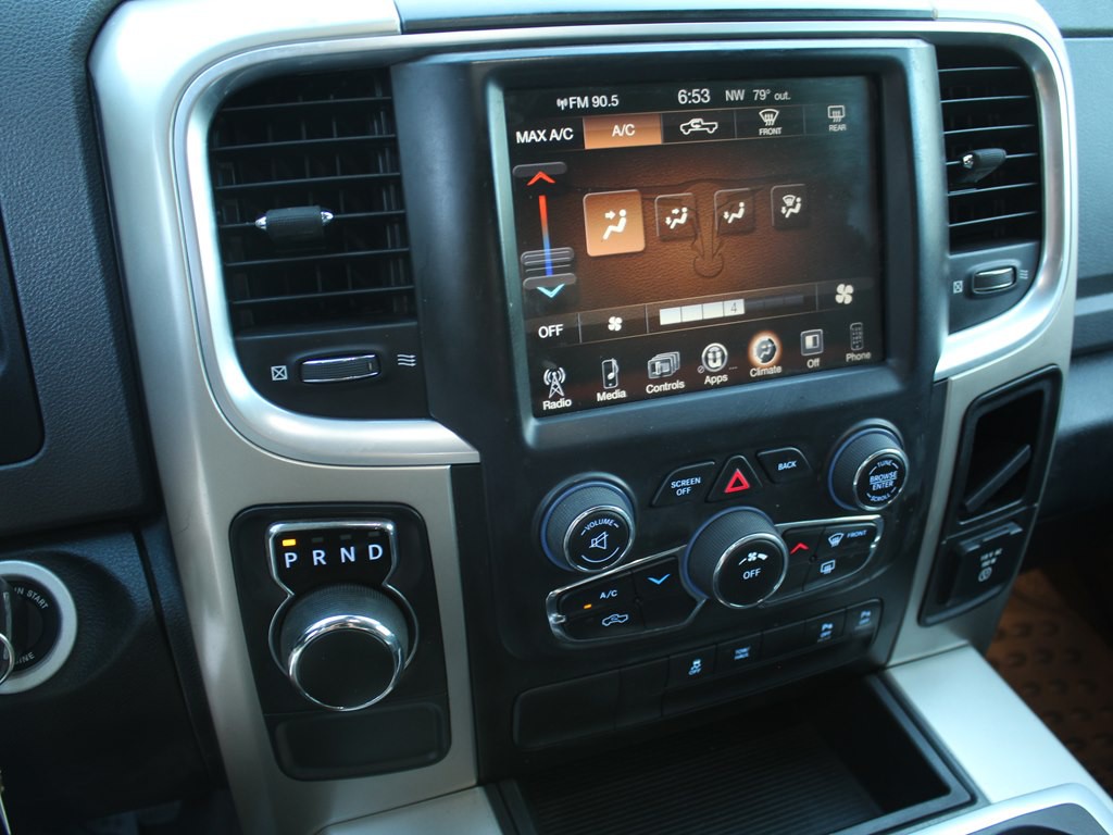 2015 RAM 1500 Image 27