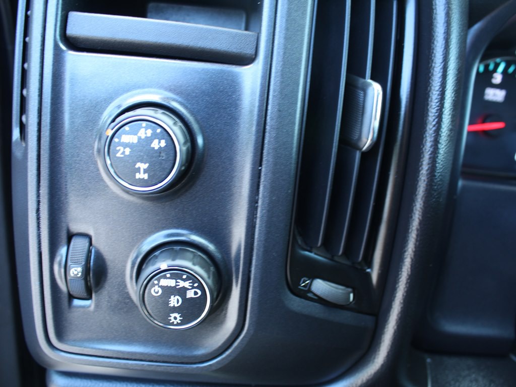 2015 Chevrolet Silverado 1500 Image 24