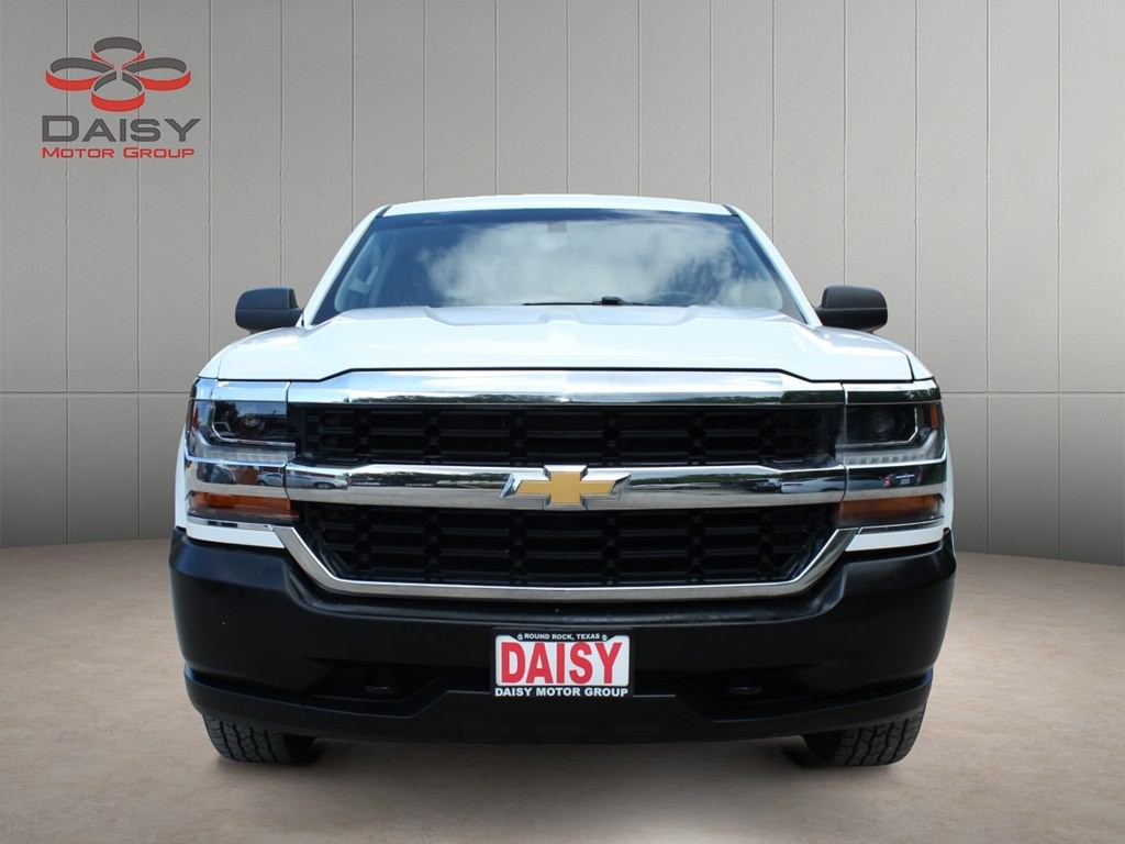 2019 Chevrolet Silverado 1500 Image 2