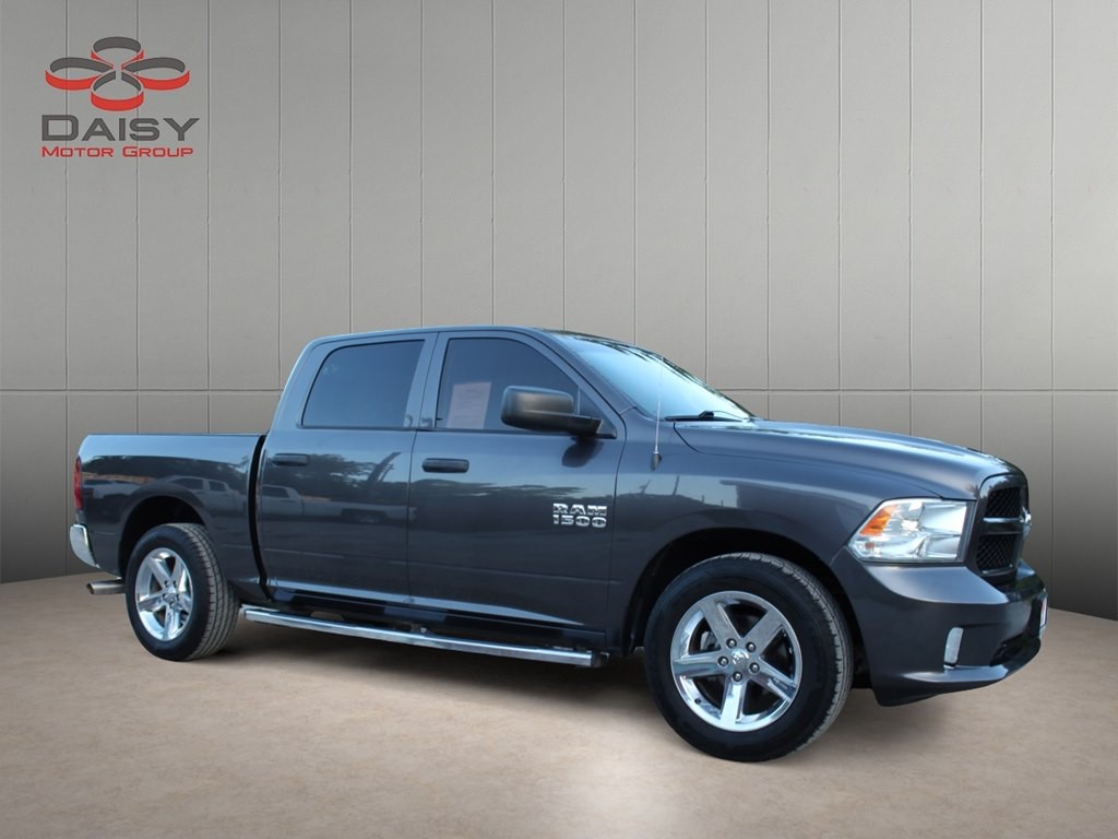 2017 RAM 1500 Image 3