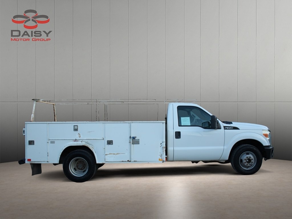 2011 Ford F-350 Image 4
