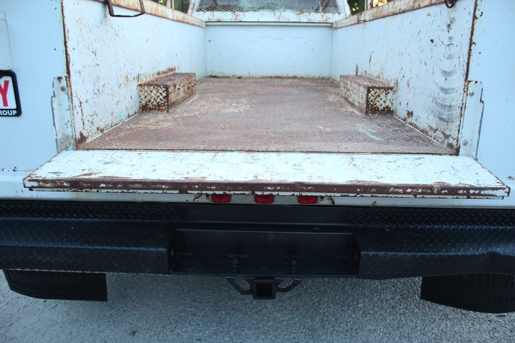 2011 Ford F-350 Image 11