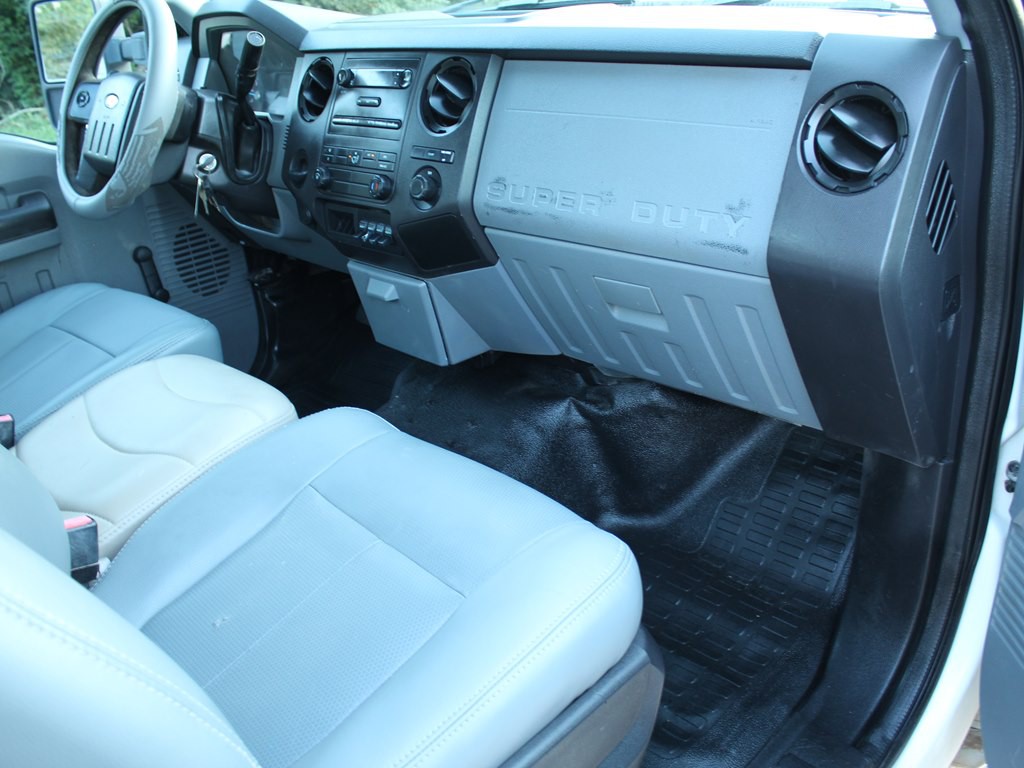 2011 Ford F-350 Image 13