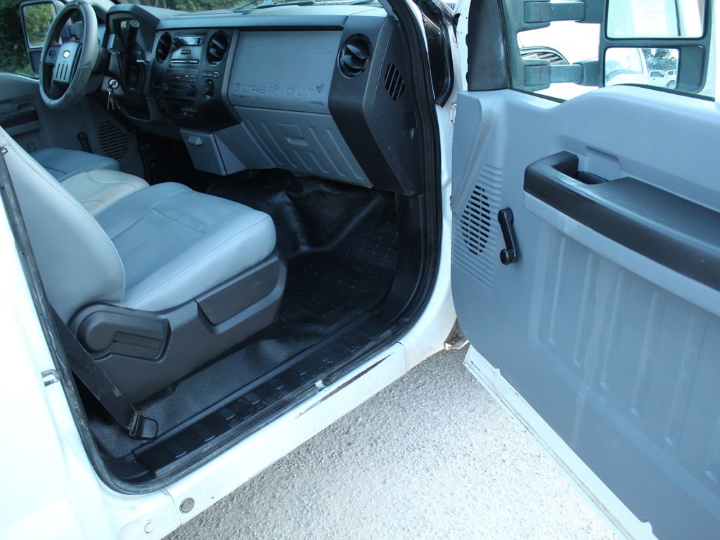 2011 Ford F-350 Image 16