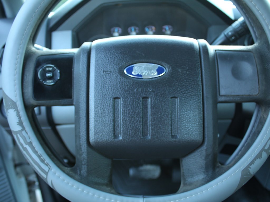 2011 Ford F-350 Image 19