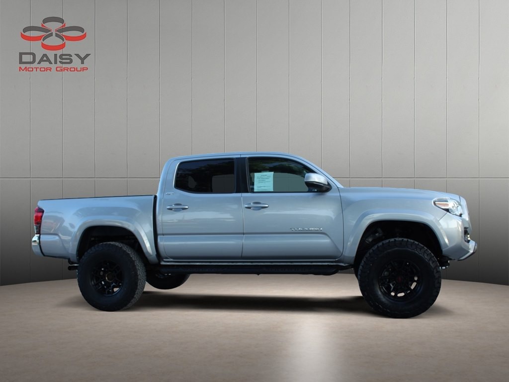 2019 Toyota Tacoma Image 4