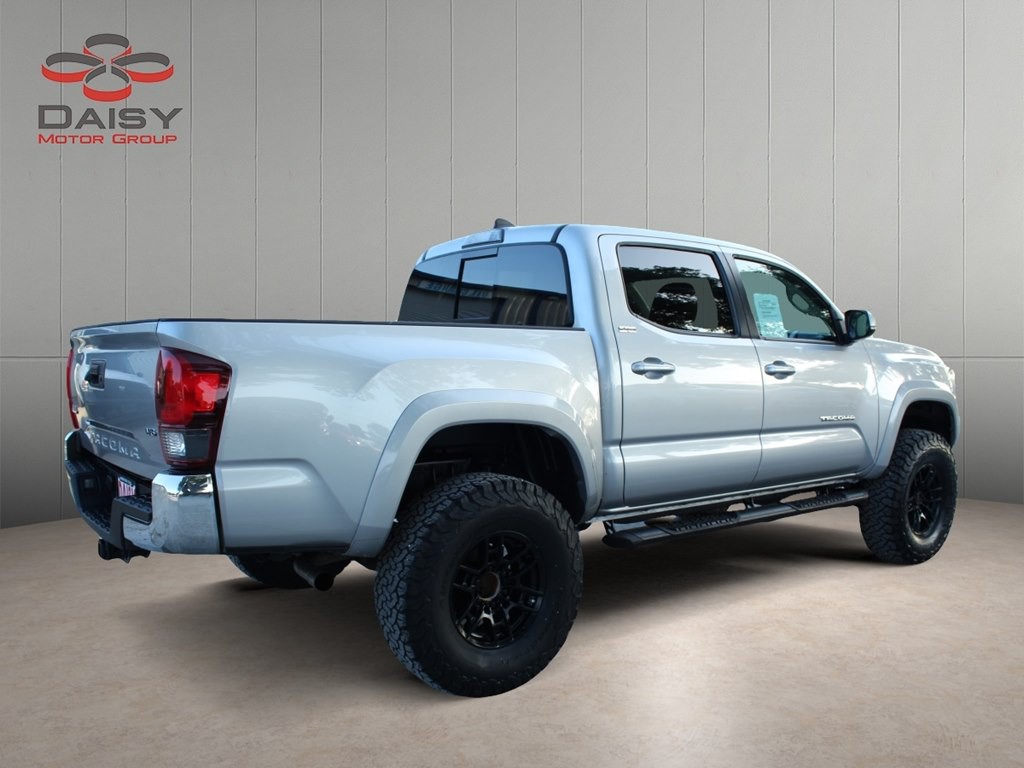 2019 Toyota Tacoma Image 5