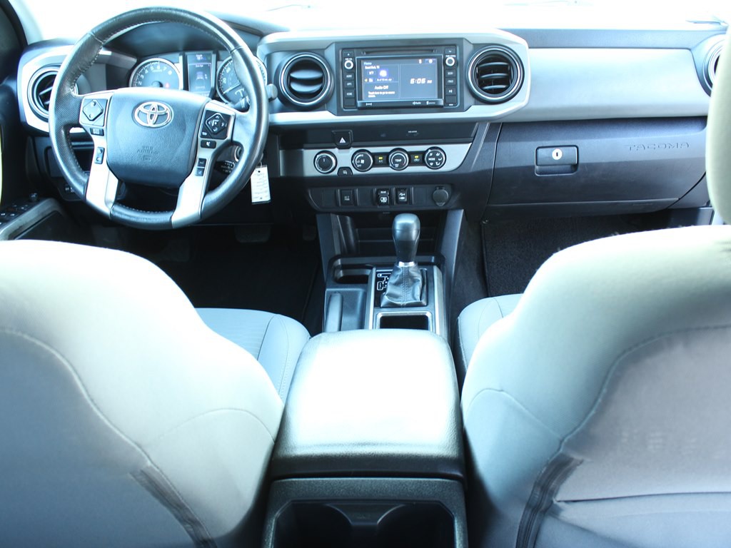 2019 Toyota Tacoma Image 13