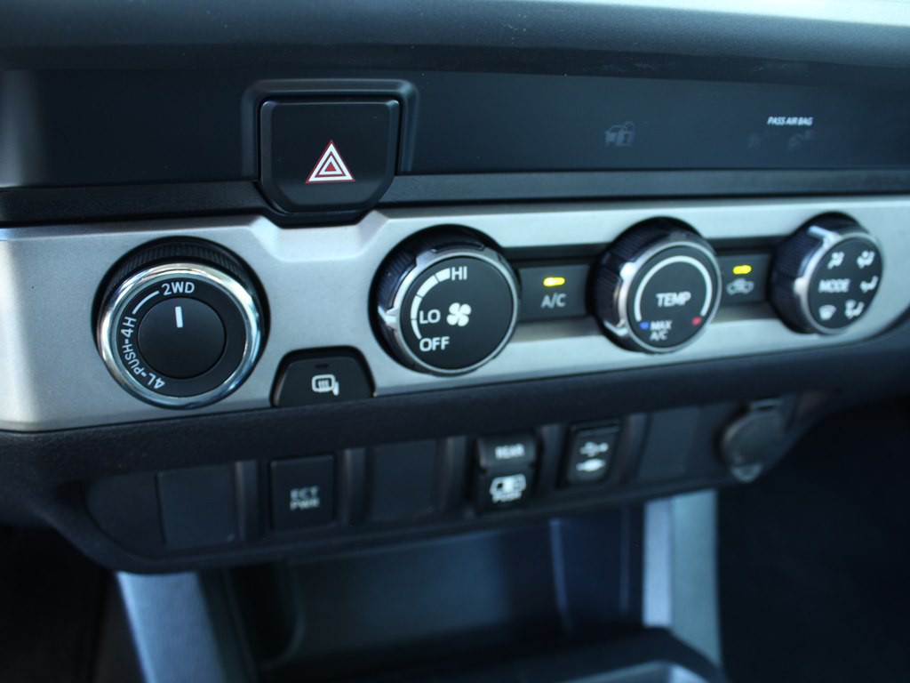 2019 Toyota Tacoma Image 25