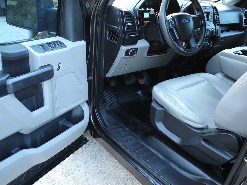 2015 Ford F-150 Image 16