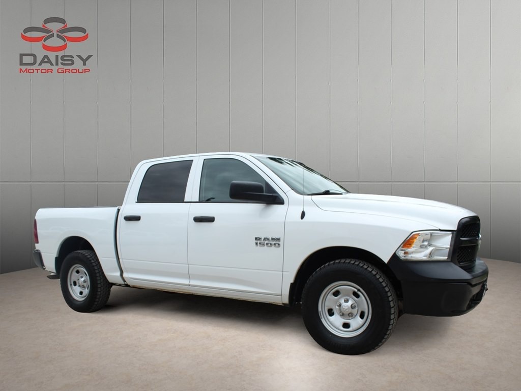 2015 RAM 1500 Image 3