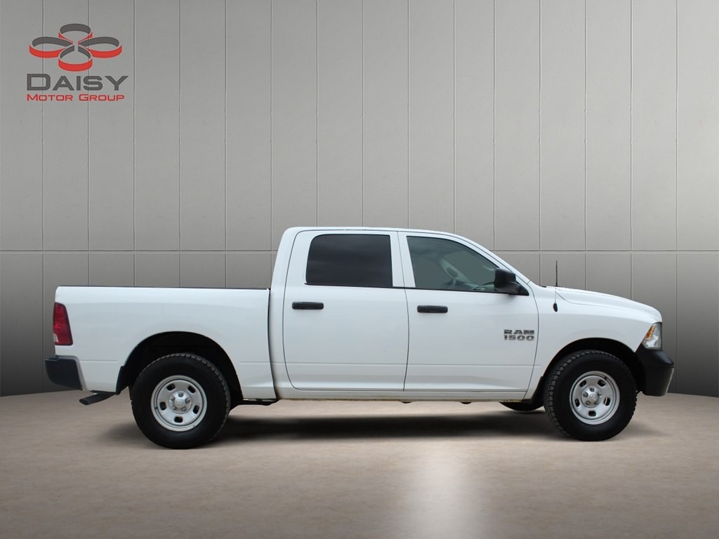 2015 RAM 1500 Image 4
