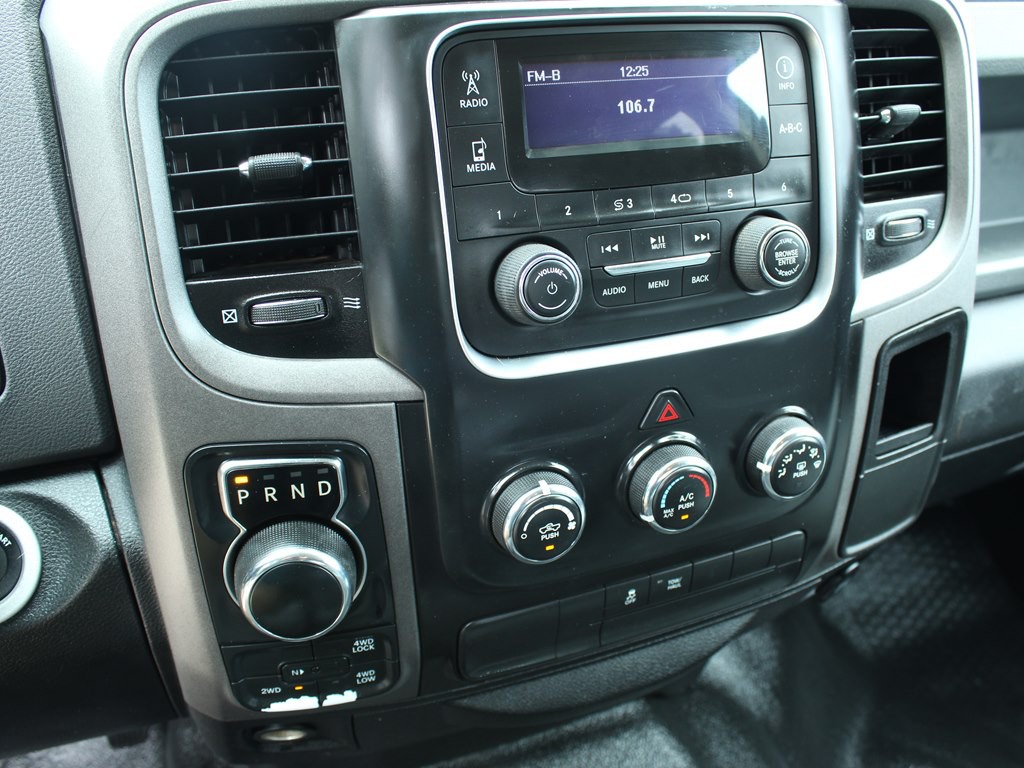 2015 RAM 1500 Image 29