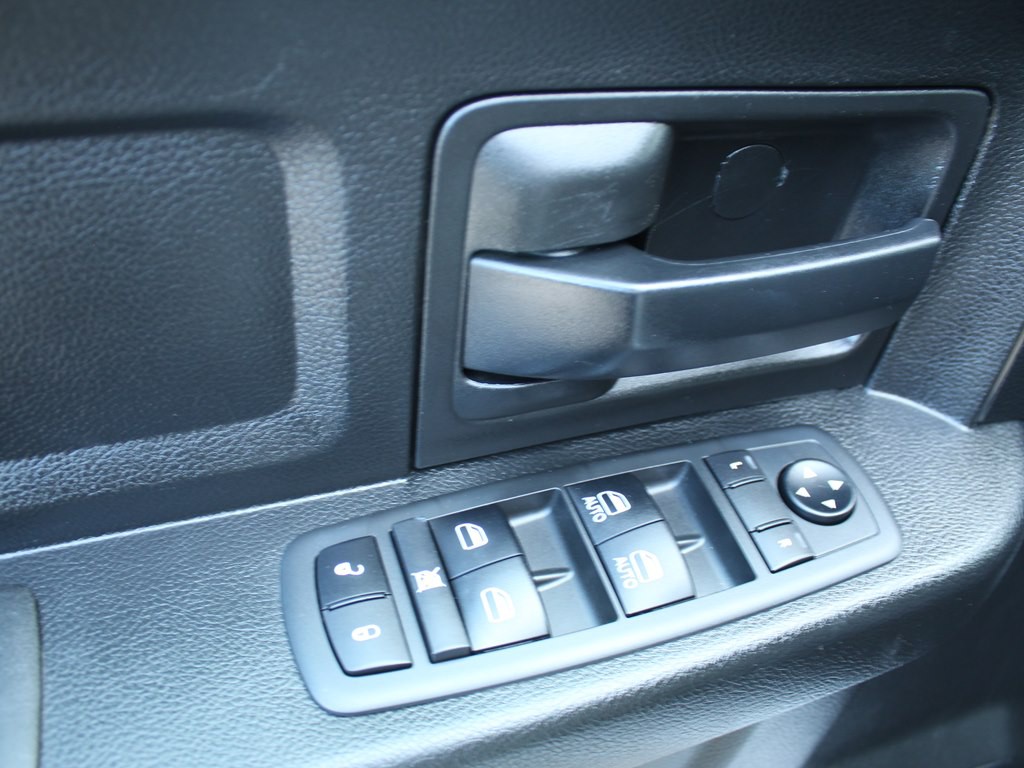 2020 RAM 1500 Image 15