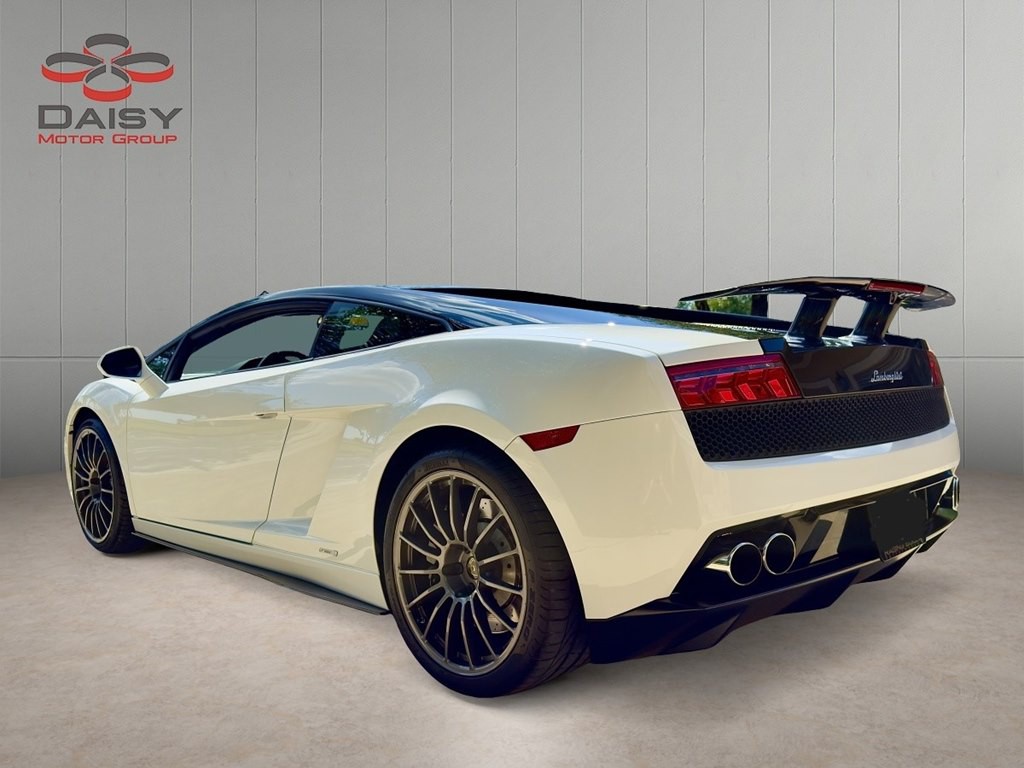 2012 Lamborghini Gallardo Image 5