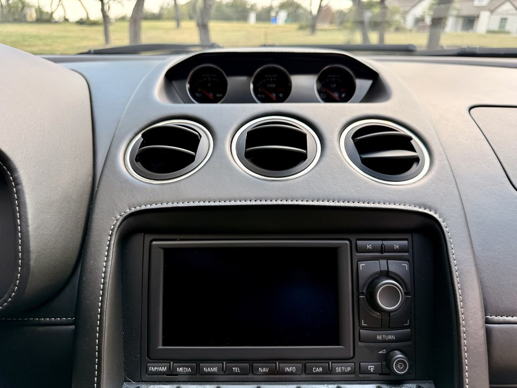2012 Lamborghini Gallardo Image 15