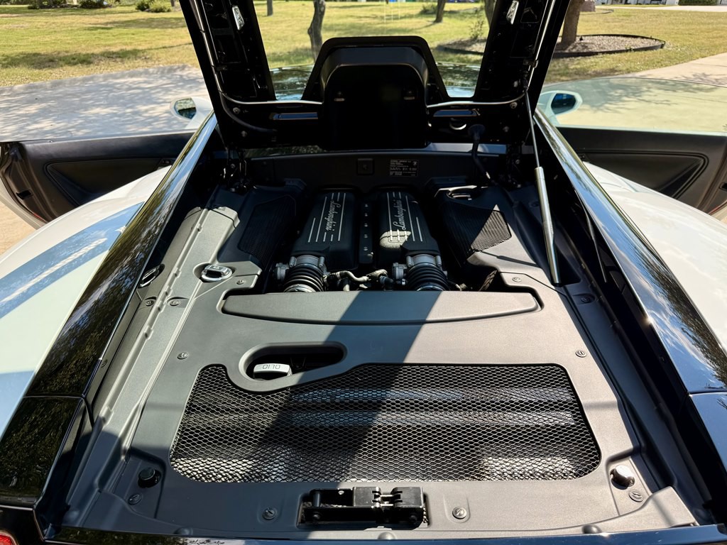 2012 Lamborghini Gallardo Image 19