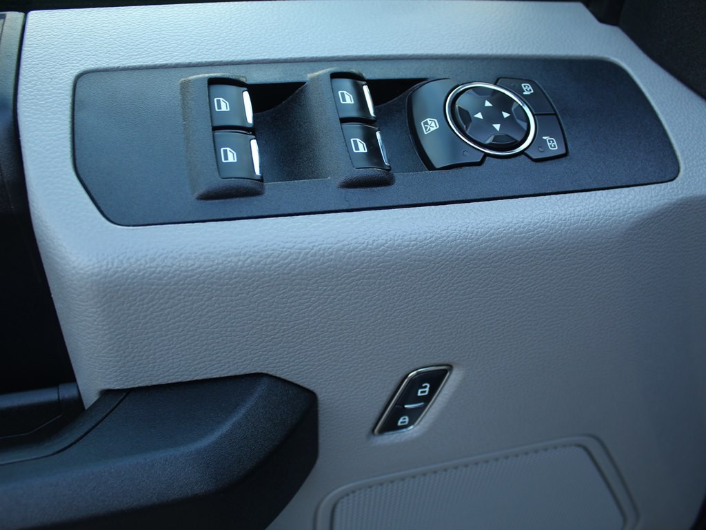 2018 Ford F-250 Image 18