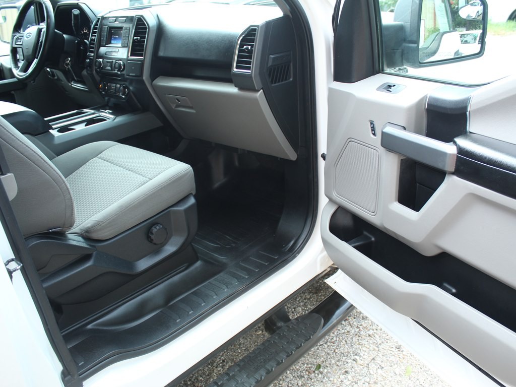 2015 Ford F-150 Image 21