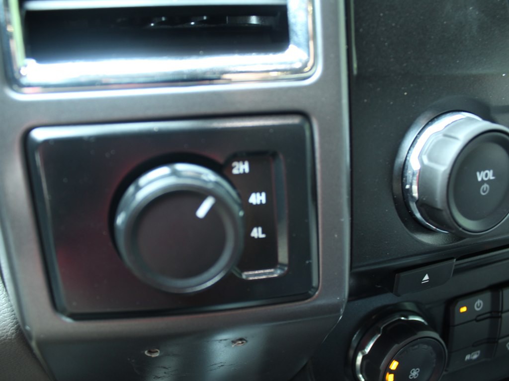 2015 Ford F-150 Image 25