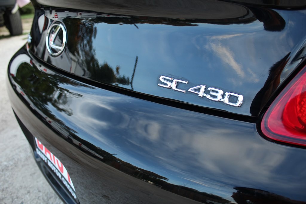 2005 Lexus SC Image 18