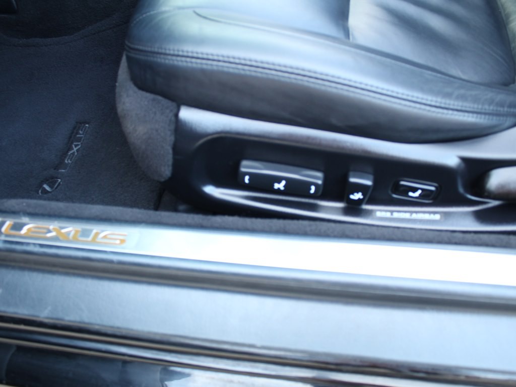 2005 Lexus SC Image 24
