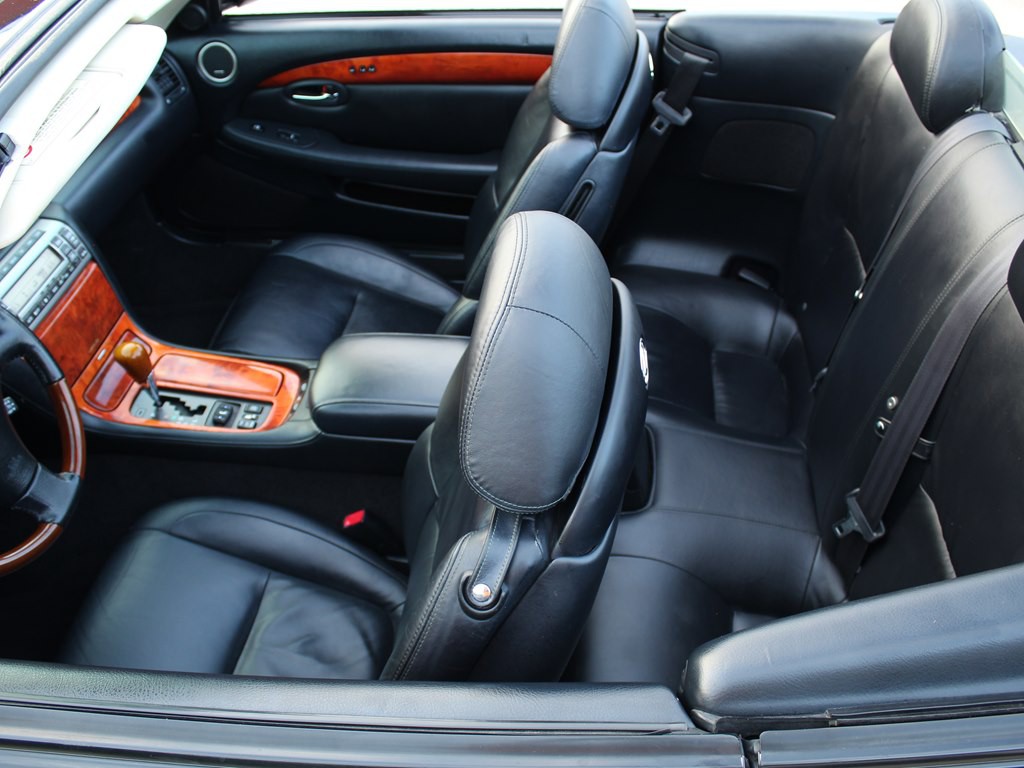 2005 Lexus SC Image 29