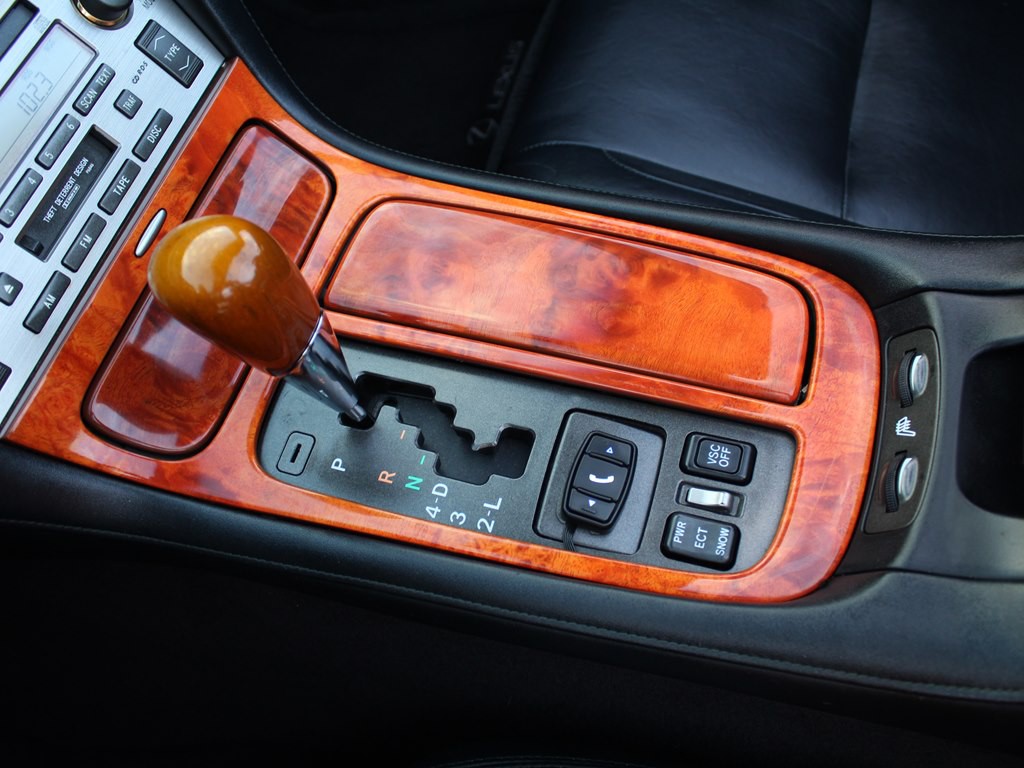 2005 Lexus SC Image 39