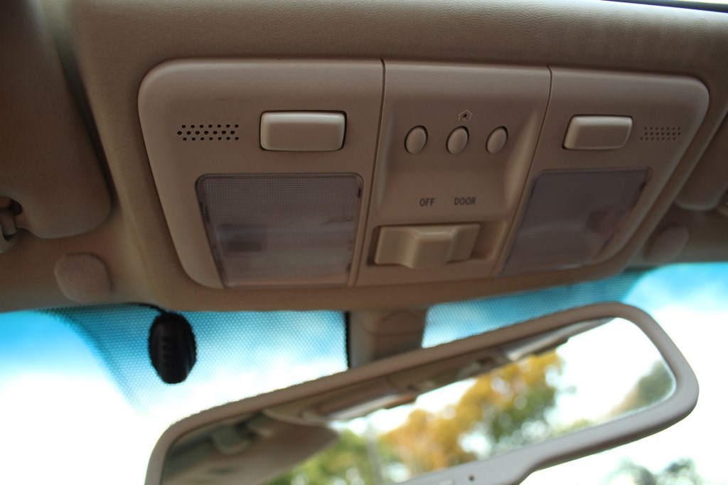 2005 Lexus SC Image 40