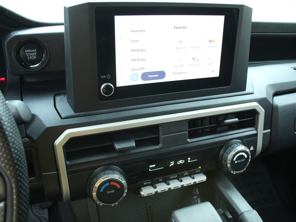 2024 Toyota Tacoma Image 26