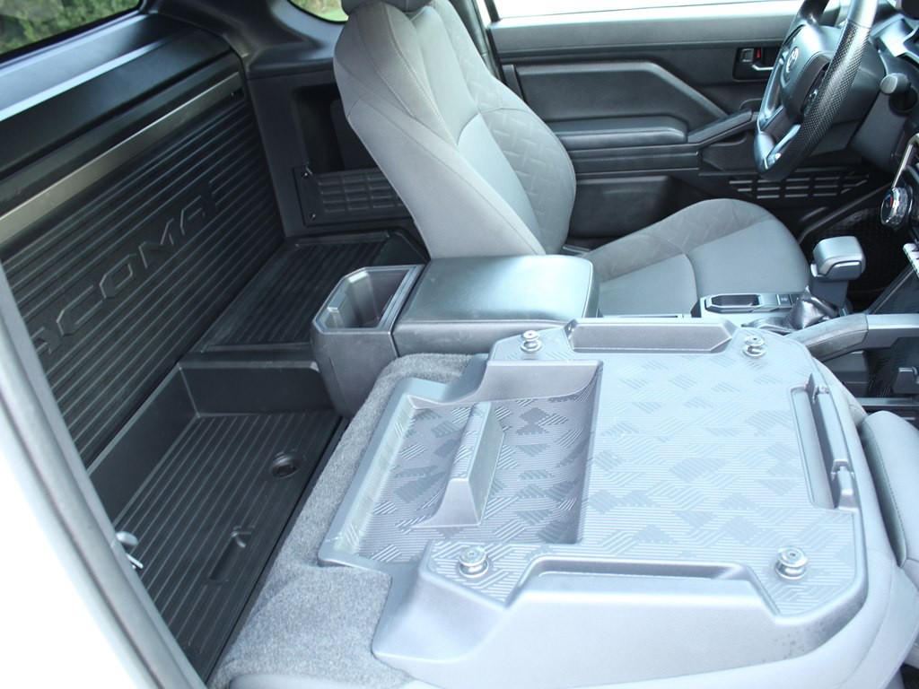 2024 Toyota Tacoma Image 19