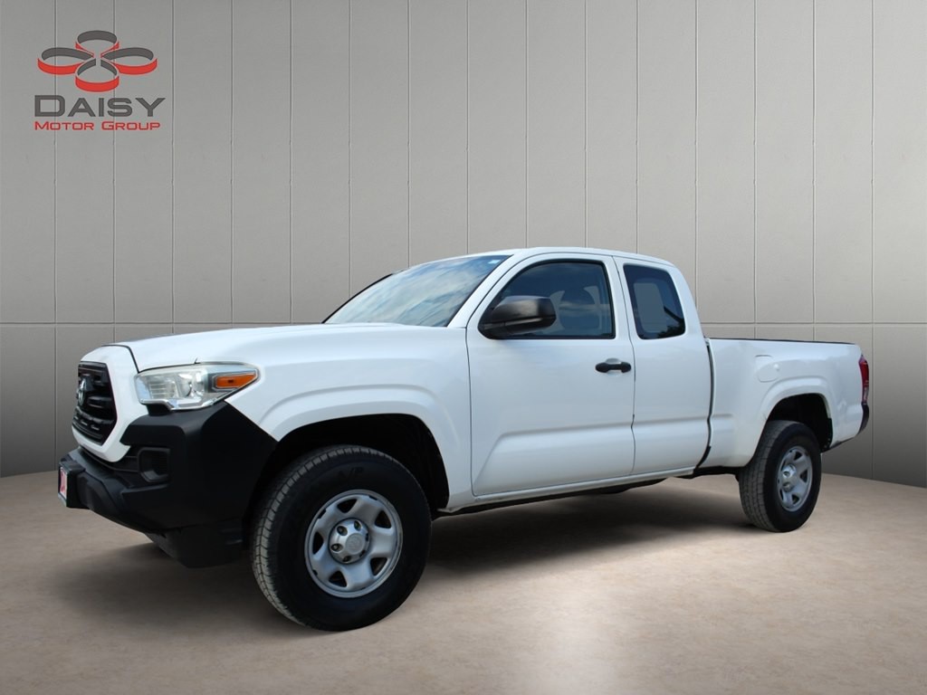 2016 Toyota Tacoma Image 1