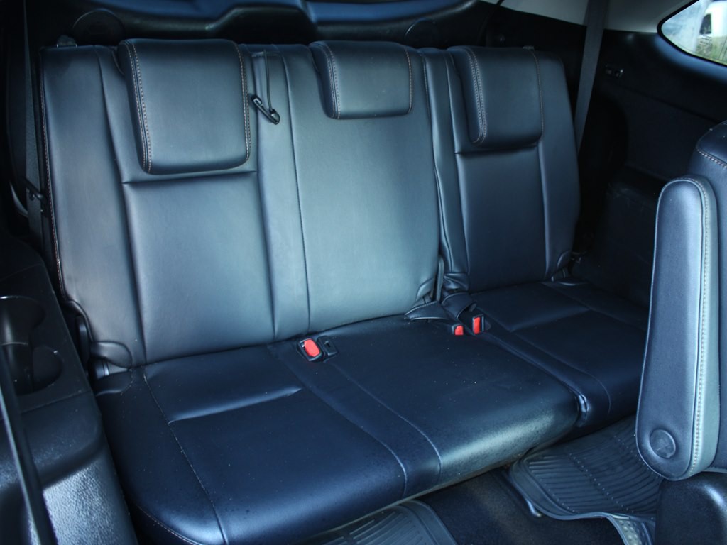 2017 Toyota Highlander Image 19