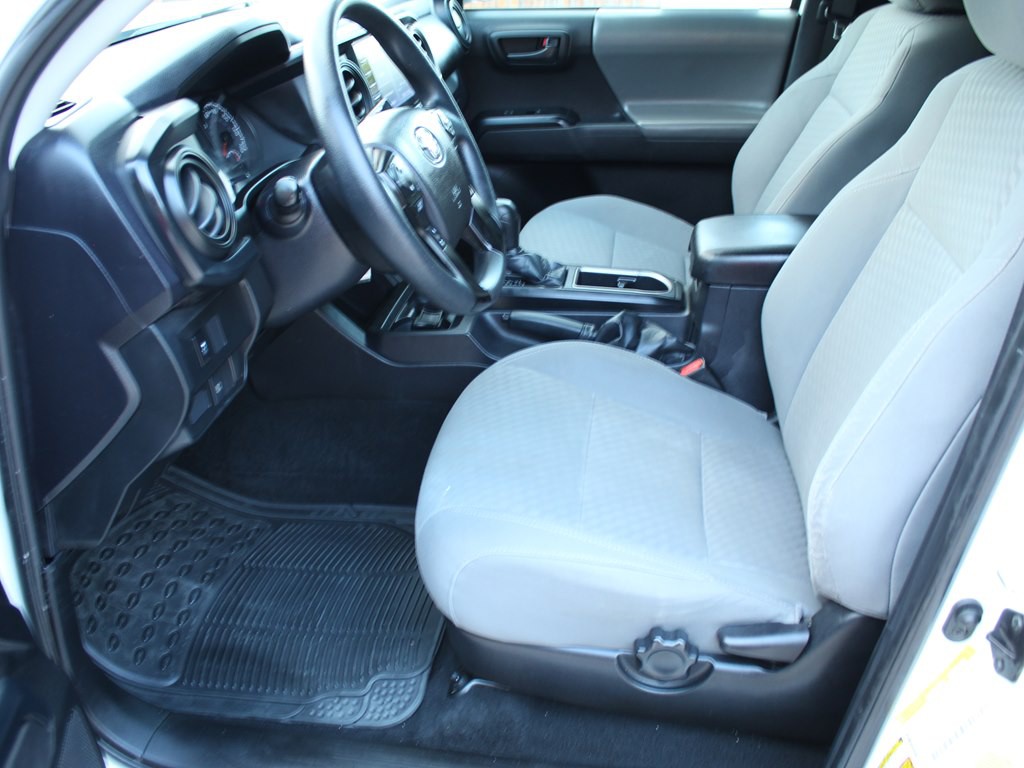 2021 Toyota Tacoma Image 18