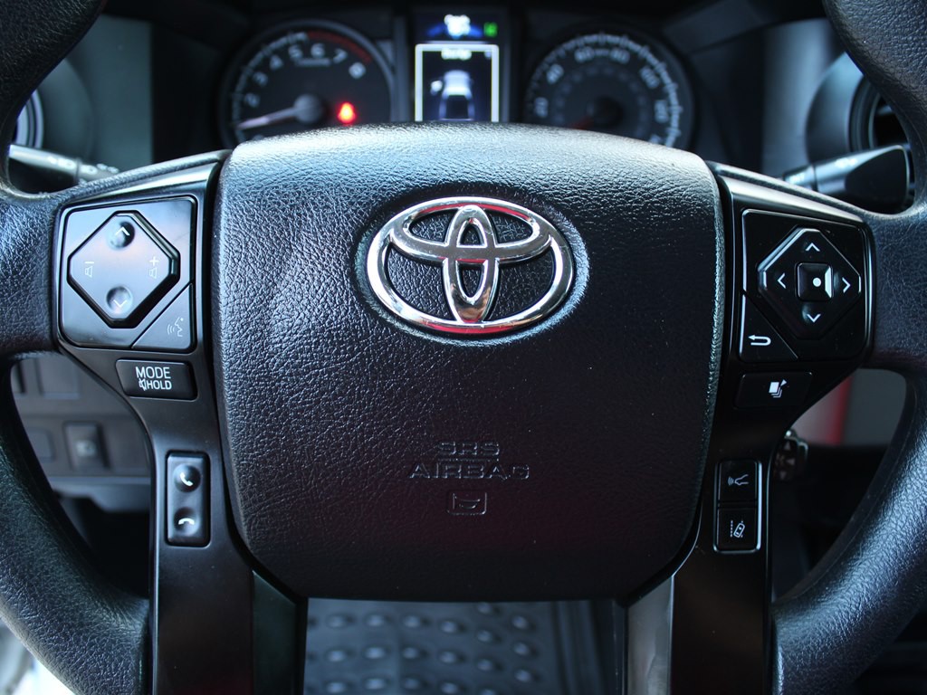 2021 Toyota Tacoma Image 24