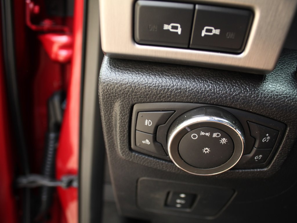 2016 Ford F-150 Image 27