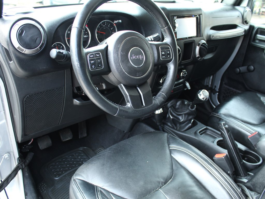 2015 Jeep Wrangler Image 10