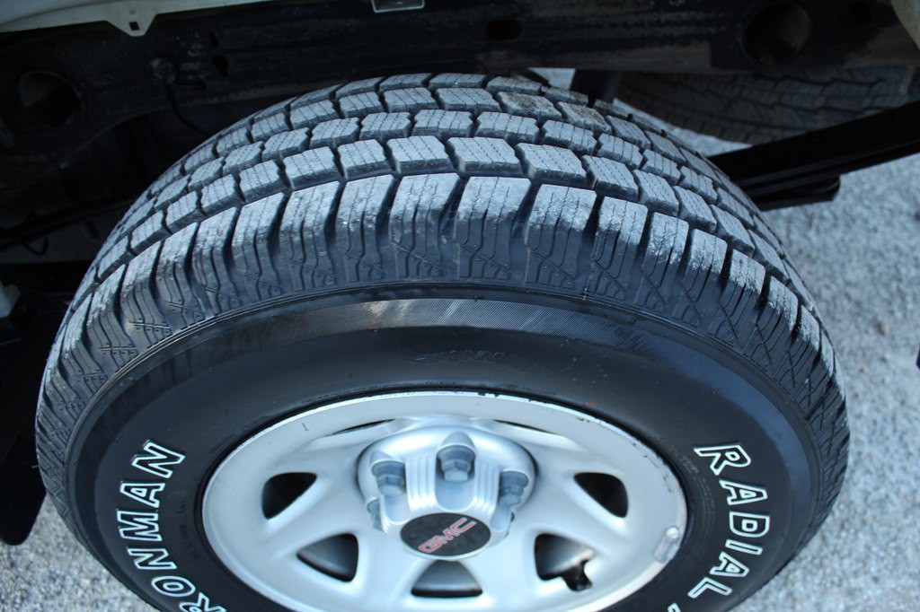 2018 GMC Sierra Image 9