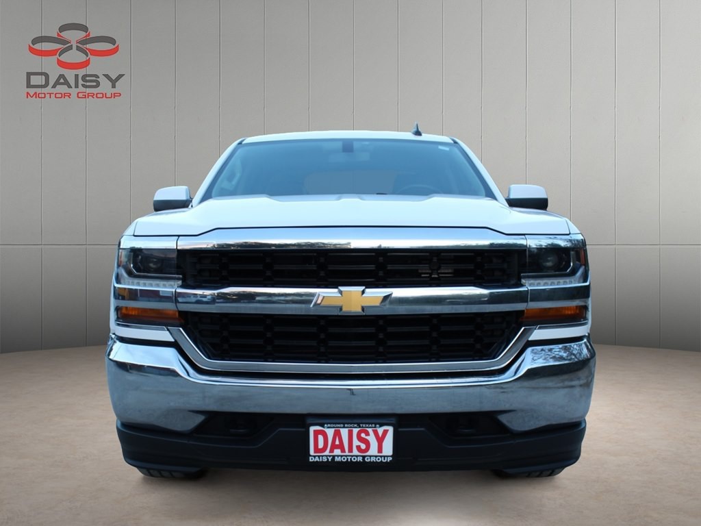 2018 Chevrolet Silverado 1500 Image 2