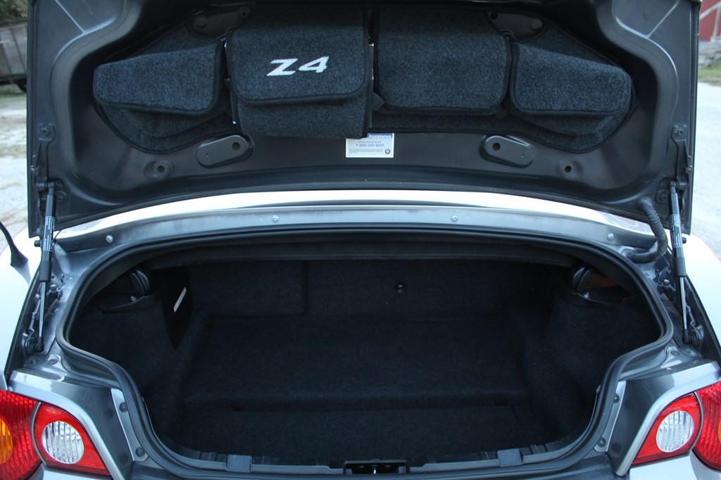 2003 BMW Z4 Image 25