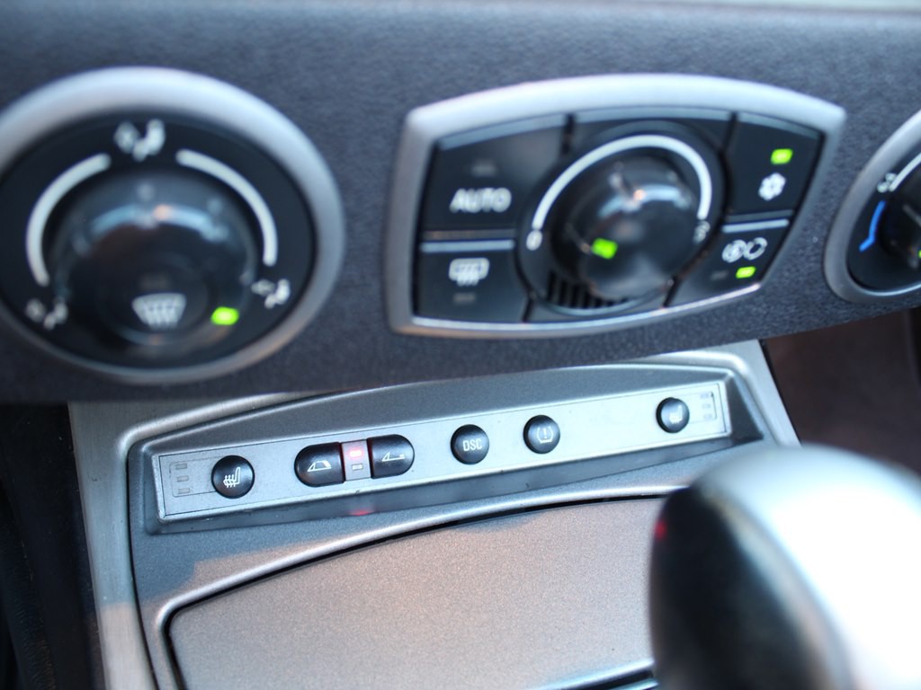 2003 BMW Z4 Image 31