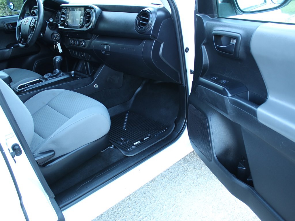 2022 Toyota Tacoma Image 21