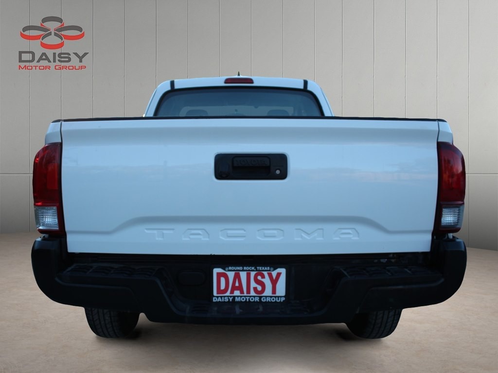 2016 Toyota Tacoma Image 6